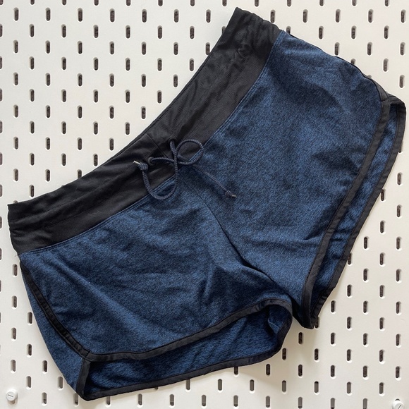 Run rabbit Pants - Run Rabbit ez shorts 2.5” Sz L